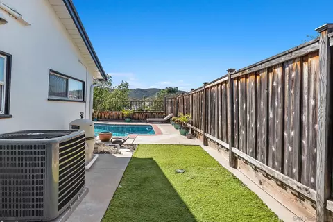 Exterior - 13736 Tobiasson Rd, Poway, CA 92064 photo 5 of 7