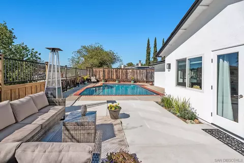 Exterior - 13736 Tobiasson Rd, Poway, CA 92064 photo 2 of 7