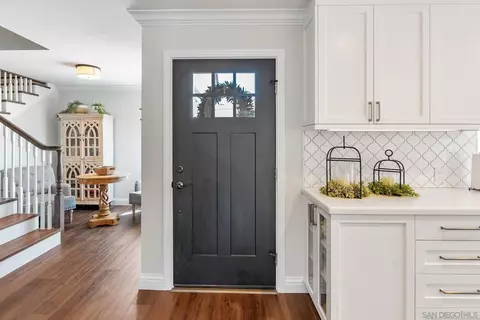 Entry Way - 13736 Tobiasson Rd, Poway, CA 92064 photo 4 of 4