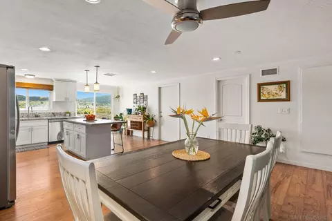 Dining - 8607 Carlton Oaks Dr, Santee, CA 92071 photo 4 of 4