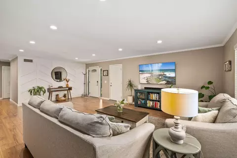 Living - 8607 Carlton Oaks Dr, Santee, CA 92071 photo 4 of 4