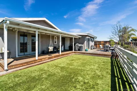 Exterior - 8607 Carlton Oaks Dr, Santee, CA 92071 photo 5 of 10