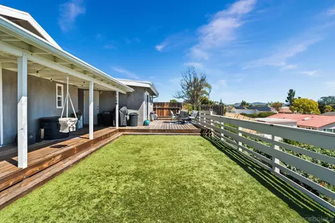 Exterior - 8607 Carlton Oaks Dr, Santee, CA 92071 photo 4 of 10