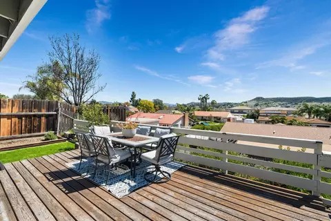 Exterior - 8607 Carlton Oaks Dr, Santee, CA 92071 photo 7 of 10