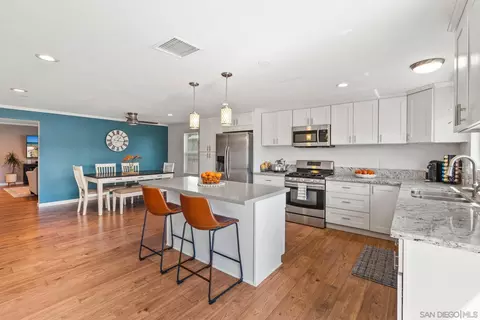 Kitchen - 8607 Carlton Oaks Dr, Santee, CA 92071 photo 2 of 9