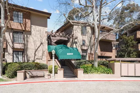 8860 Villa La Jolla Dr #311, La Jolla, CA 92037