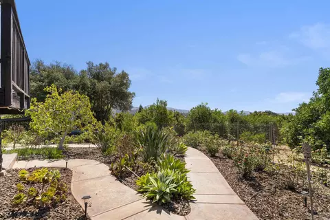 Exterior - 644 Eldorado Dr, Escondido, CA 92025 photo 7 of 8