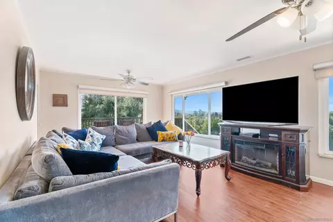 Living - 644 Eldorado Dr, Escondido, CA 92025 photo 3 of 4