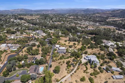 View/Area - 644 Eldorado Dr, Escondido, CA 92025 photo 2 of 4