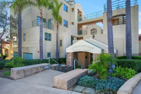 8158 Avenida Navidad #12, San Diego, CA 92122