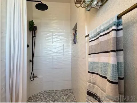 Bath - 6522 Corte Montecito, Carlsbad, CA 92009 photo 2 of 4