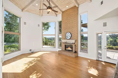 Living - 4489 Fallsbrae Rd, Fallbrook, CA 92028 photo 6 of 11