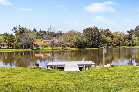 View/Area - 4489 Fallsbrae Rd, Fallbrook, CA 92028 photo 2 of 6
