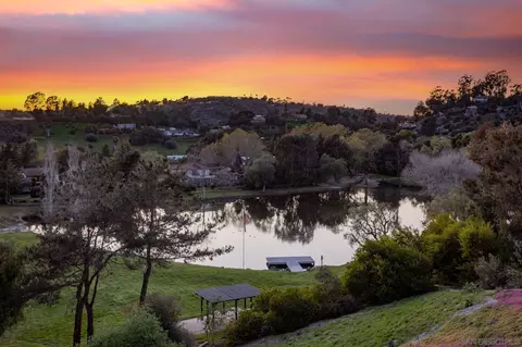 View/Area - 4489 Fallsbrae Rd, Fallbrook, CA 92028 photo 3 of 6