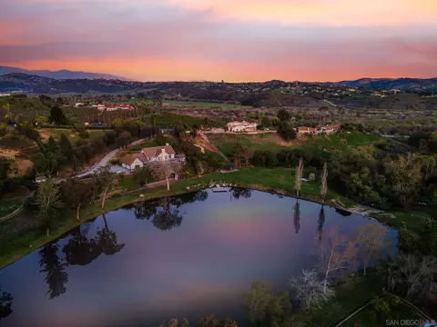View/Area - 4489 Fallsbrae Rd, Fallbrook, CA 92028 photo 1 of 6