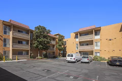 6955 Alvarado Rd #63, San Diego, CA 92120