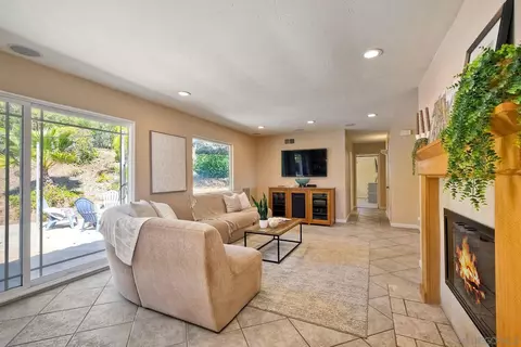 13940 Northcrest Ln, Poway, CA 92064 photo 14