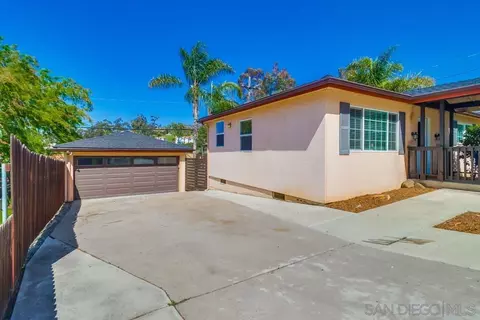 8844 Greenview Pl, Spring Valley, CA 91977 photo 2