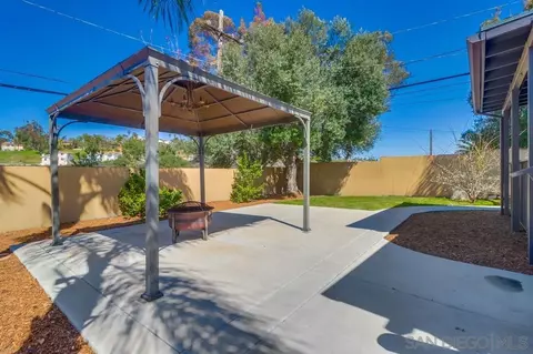 8844 Greenview Pl, Spring Valley, CA 91977 photo 14