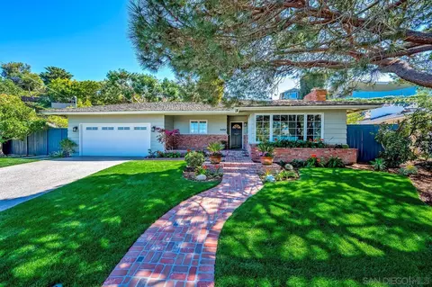6455 Avenida Wilfredo, La Jolla, CA 92037 photo 2