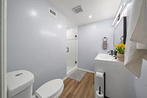 Bath - 12834 Orpha Ct, Poway, CA 92064 photo 3 of 5