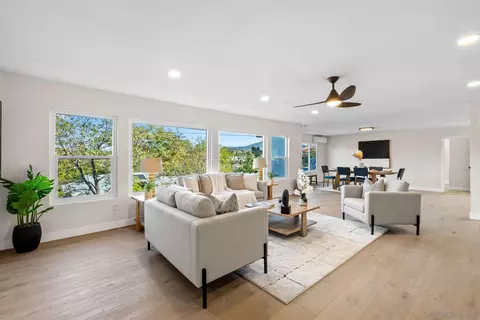 10104 Cristobal Dr, Spring Valley, CA 91977 photo 4