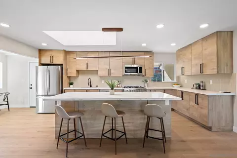 10104 Cristobal Dr, Spring Valley, CA 91977