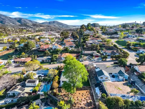 10104 Cristobal Dr, Spring Valley, CA 91977 photo 54