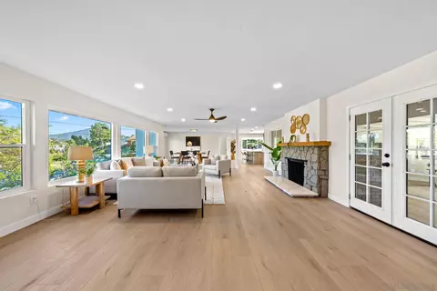10104 Cristobal Dr, Spring Valley, CA 91977 photo 5