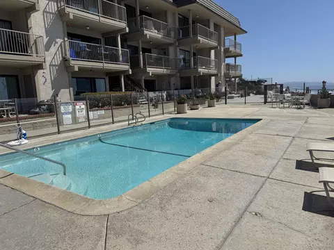 Exterior - 142 N Shore Dr, Solana Beach, CA 92075 photo 2 of 4