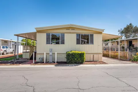 2700 Valley Pkwy #194, Escondido, CA 92027