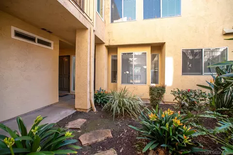 Exterior - 1111 Arbor Ln, San Marcos, CA 92069 photo 2 of 10