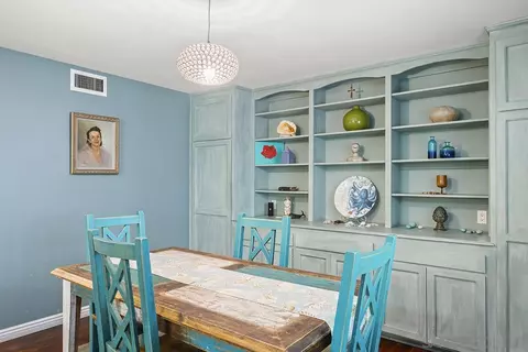 Dining - 1522 Ynez Pl, Coronado, CA 92118 photo 3 of 4