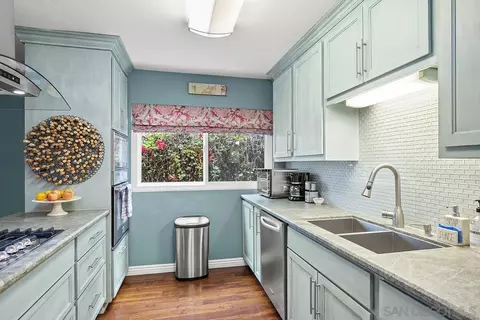 Kitchen - 1522 Ynez Pl, Coronado, CA 92118 photo 5 of 6