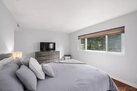 Bedroom - 1522 Ynez Pl, Coronado, CA 92118 photo 4 of 5