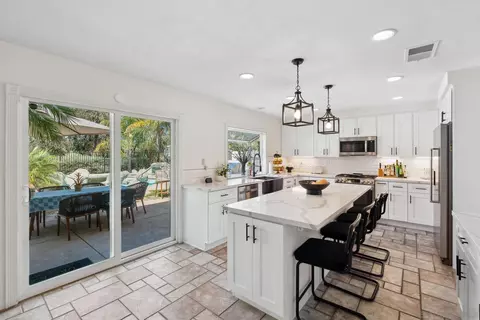 Kitchen - 43016 Calle Reva, Temecula, CA 92592 photo 5 of 5