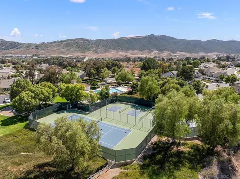 View/Area - 43016 Calle Reva, Temecula, CA 92592 photo 5 of 7