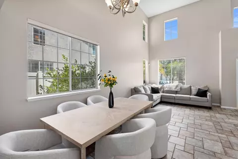 Dining - 43016 Calle Reva, Temecula, CA 92592 photo 1 of 3
