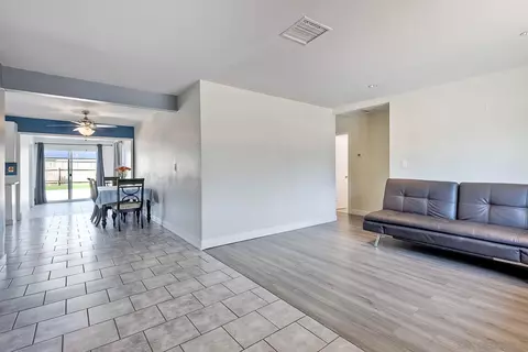 Entry Way - 1344 E Washington Ave, Escondido, CA 92027 photo 1 of 2