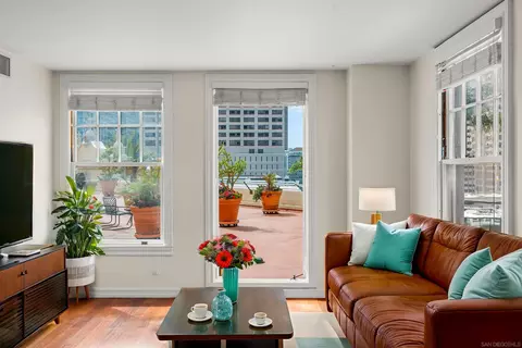 702 Ash St #202, San Diego, CA 92101