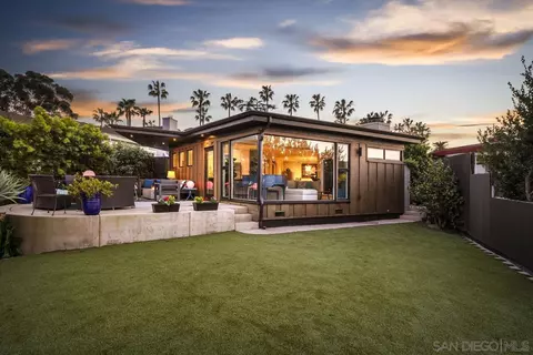 4752 Panorama Dr, San Diego, CA 92116