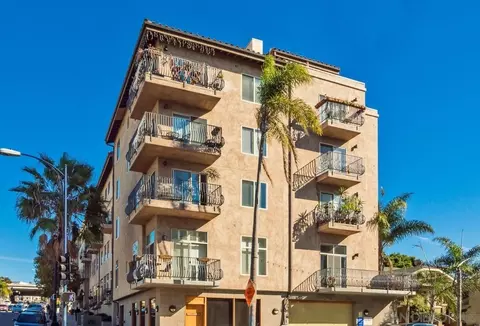 801 W Hawthorn St #208, San Diego, CA 92101