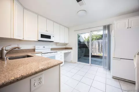 Kitchen - 9914 N Magnolia Ave, Santee, CA 92071 photo 1 of 2