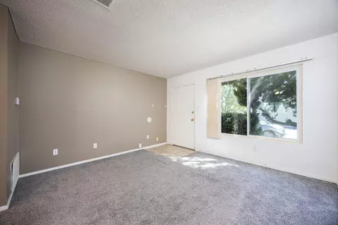 Living - 9914 N Magnolia Ave, Santee, CA 92071 photo 5 of 8