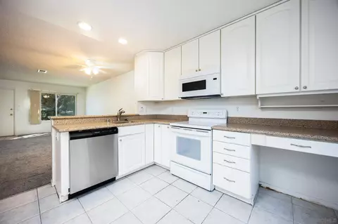 Kitchen - 9914 N Magnolia Ave, Santee, CA 92071 photo 2 of 2