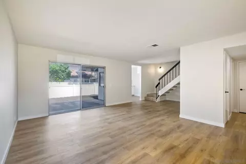 216 Crestview Gln, Escondido, CA 92026 photo 10