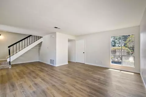 216 Crestview Gln, Escondido, CA 92026 photo 11