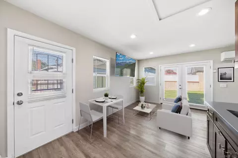 280 Blackshear Ave, Los Angeles, CA 90022