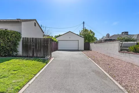 Exterior - 8631 Sands Ave, Riverside, CA 92504 photo 7 of 9