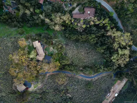 View/Area - 2411 Canyon Rd, Escondido, CA 92025 photo 1 of 2